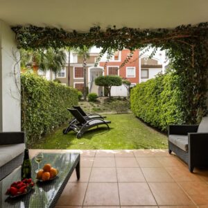 Cozy Family Apartment With Garden